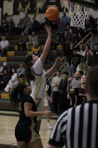 Monarchs Mount Comeback Over Hawks, Advance To 5A Championship
